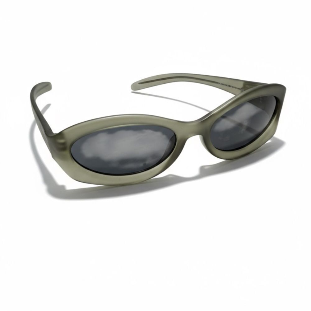 Fendi SL 7632 Women’s Oval Sunglasses Matte Taupe Frame Made in Italy - Picture 3 of 7